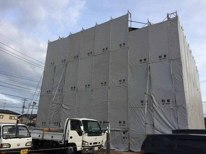 解体養生仮設足場 施工写真3
